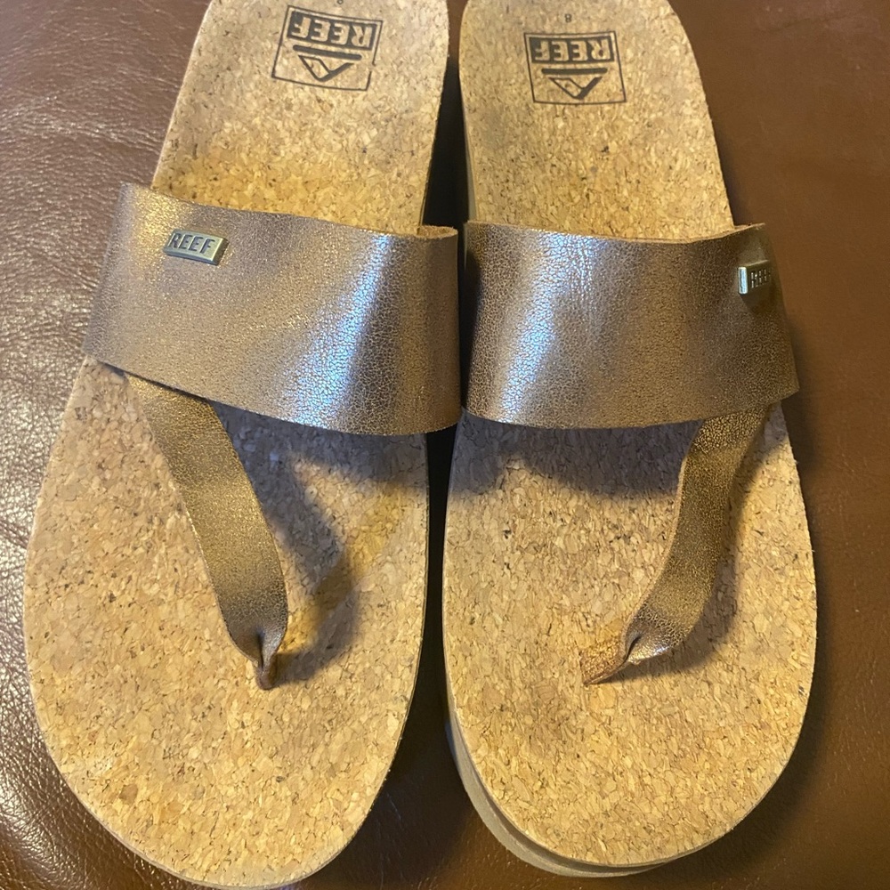 Reef Tan cushion Sandals